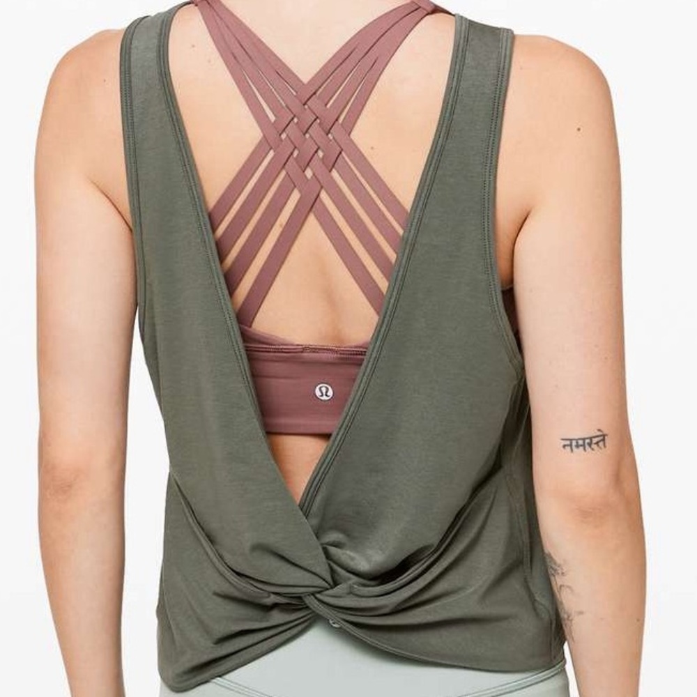 Lululemon Twist It Tank Grey Sage size 8 - Picture 1 of 4